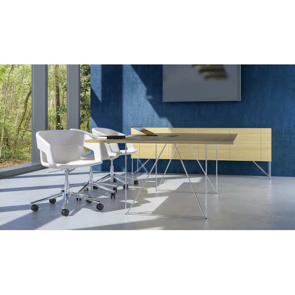 Air Executive Meeting Boardroom Table