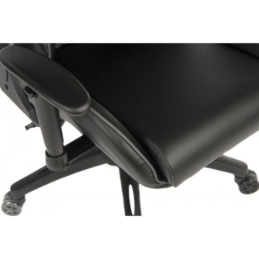 Yokohama Wipe Clean Gaming Chair